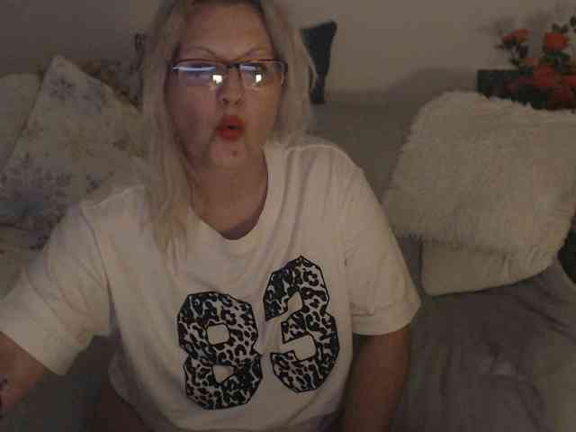 Angel_Dm_Milf webcam