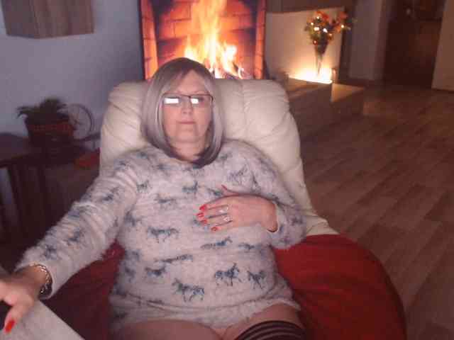 Angel_Dm_Milf webcam
