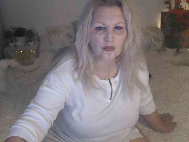 Angel_Dm_Milf webcam