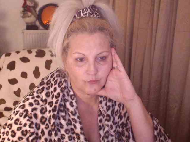 DivineBlond DivineBlond