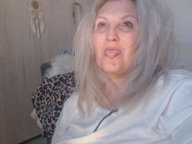 Angel_Dm_Milf webcam