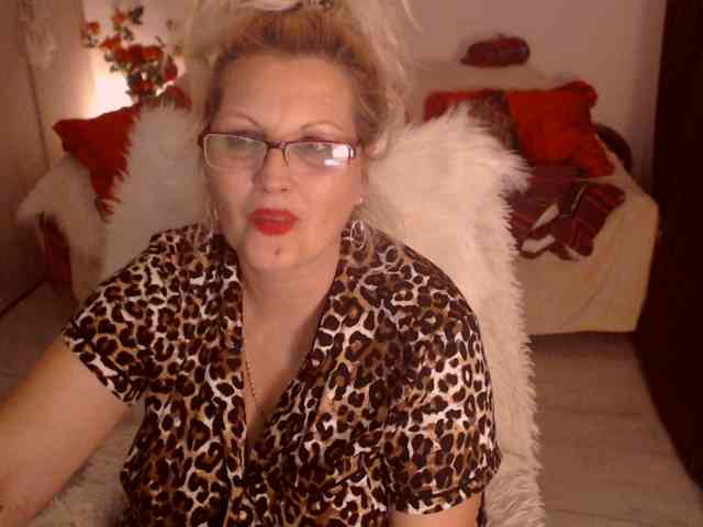 DivineBlond DivineBlond