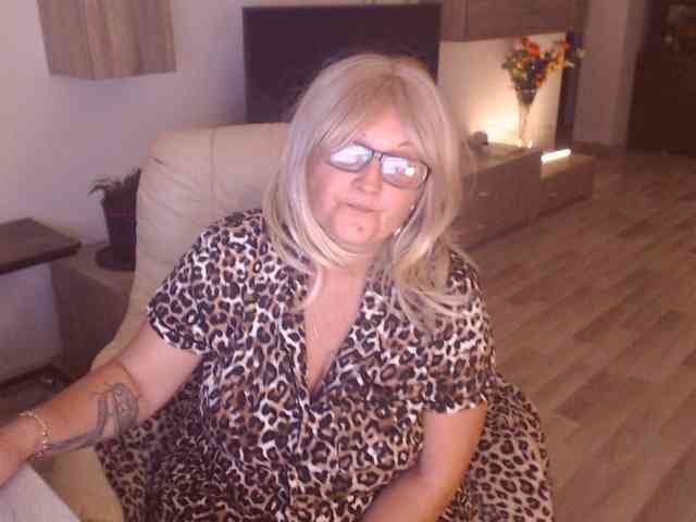Angel_Dm_Milf webcam