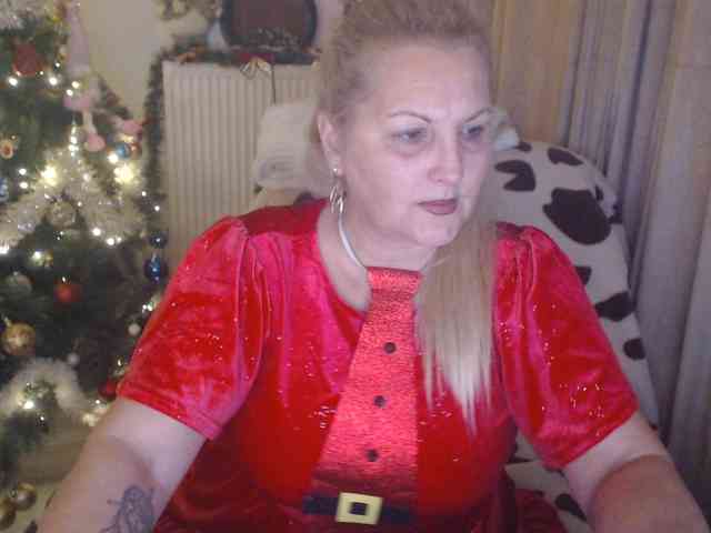 DivineBlond DivineBlond