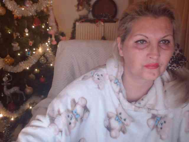 DivineBlond DivineBlond