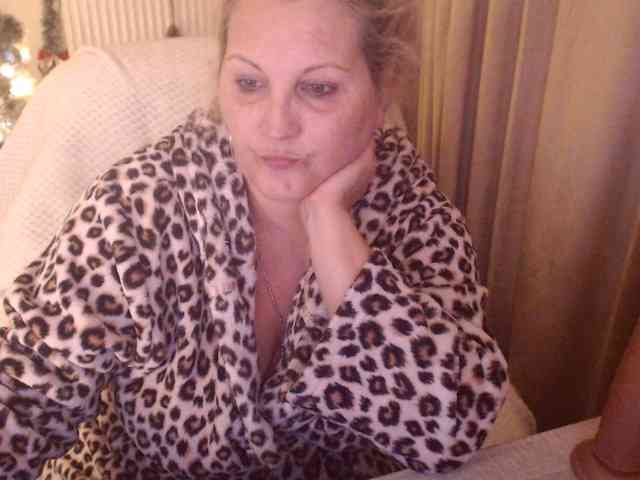 Angel_Dm_Milf webcam