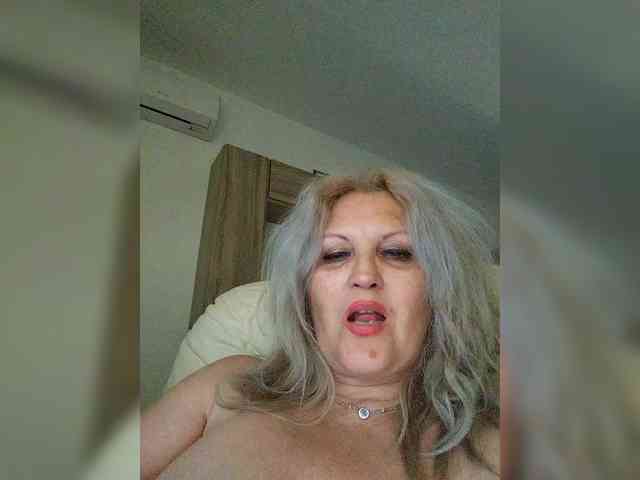 Angel_Dm_Milf webcam