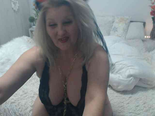 Angel_Dm_Milf webcam