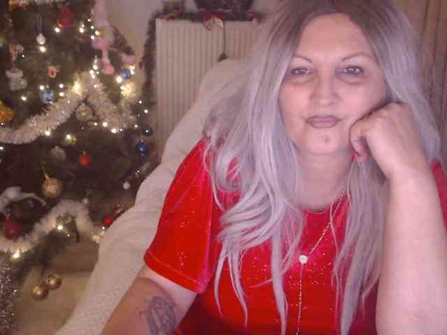 DivineBlond DivineBlond