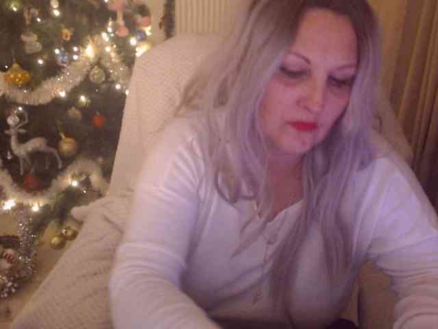 DivineBlond DivineBlond