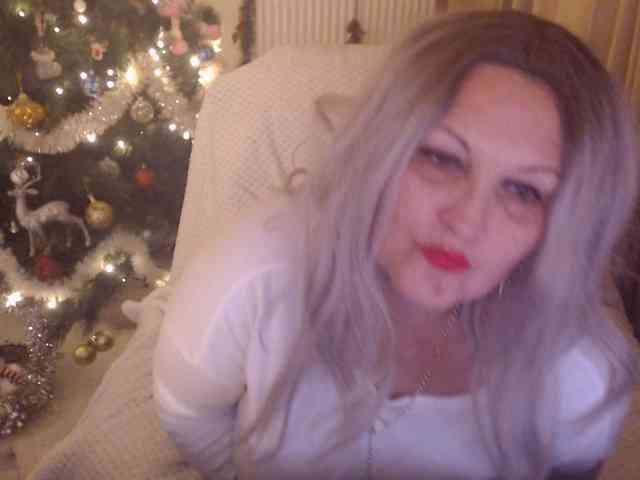 DivineBlond DivineBlond