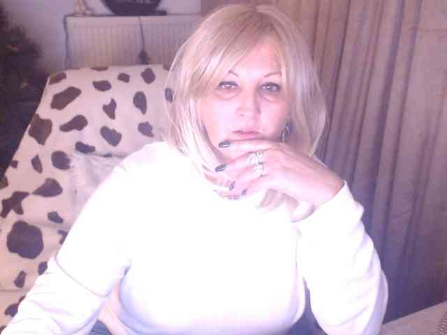 DivineBlond DivineBlond