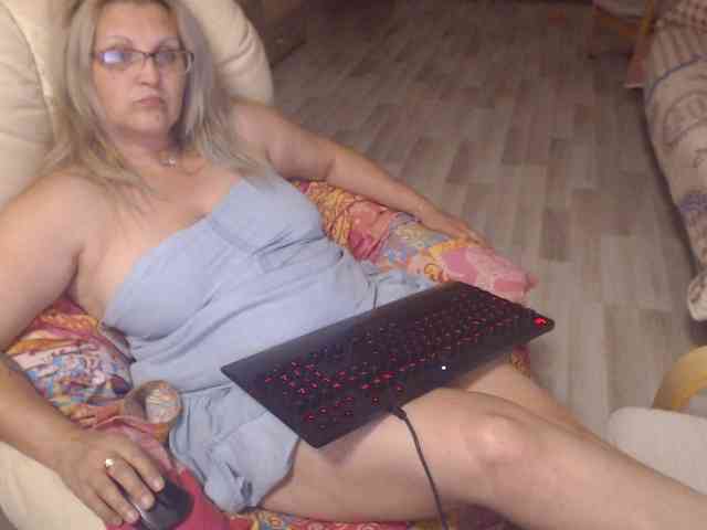 DivineBlond