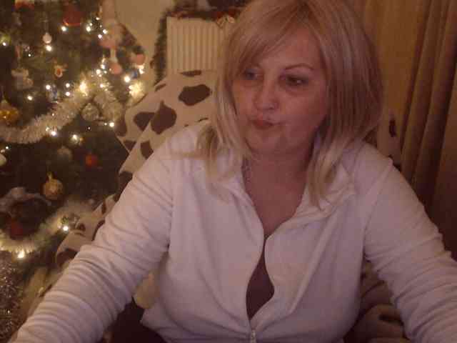 DivineBlond DivineBlond