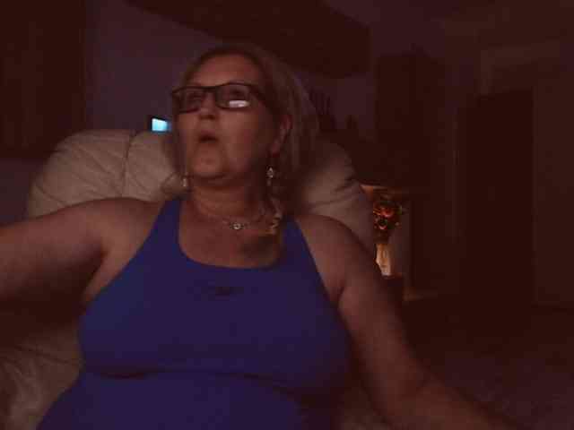 Angel_Dm_Milf webcam