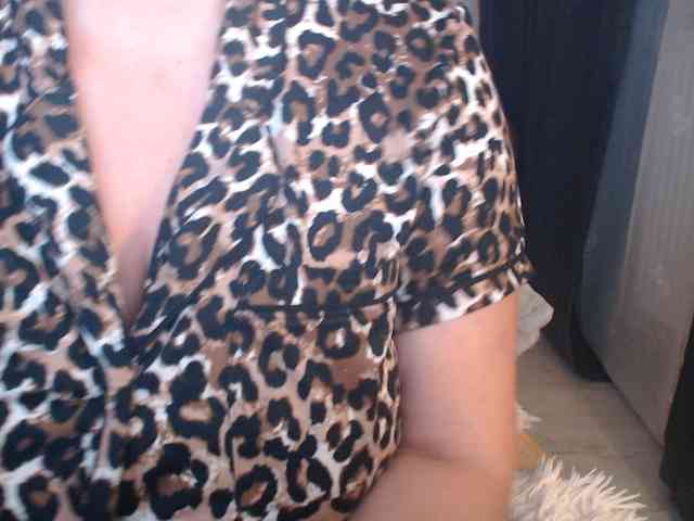 Angel_Dm_Milf webcam