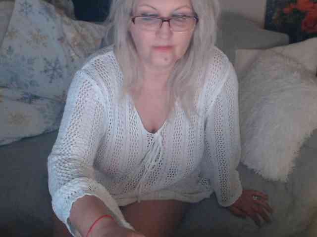 Angel_Dm_Milf webcam