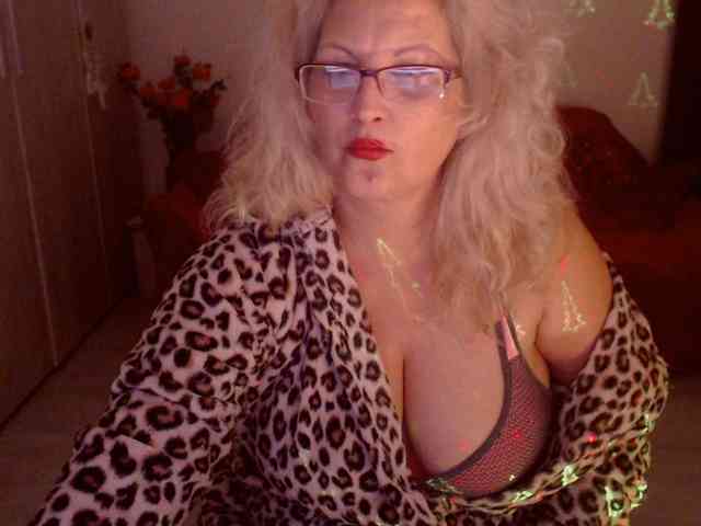 Angel_Dm_Milf webcam