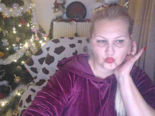 DivineBlond DivineBlond