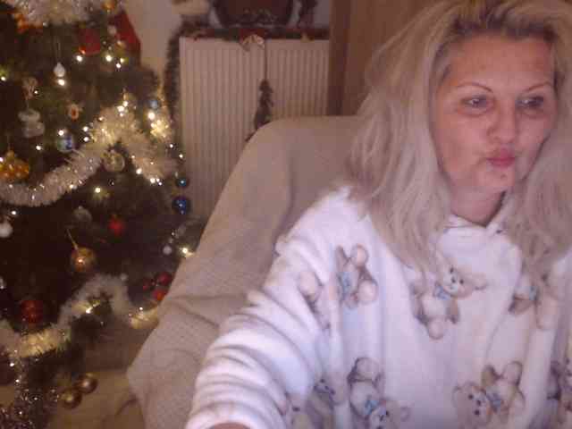 Angel_Dm_Milf webcam