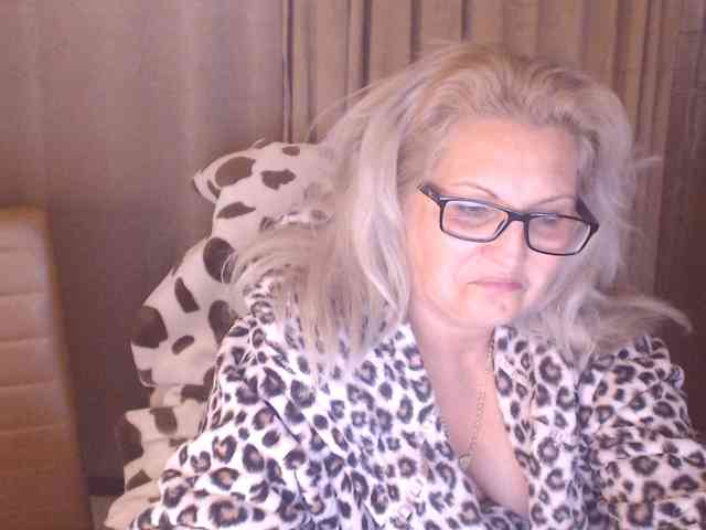 Angel_Dm_Milf webcam