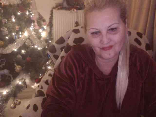 DivineBlond DivineBlond