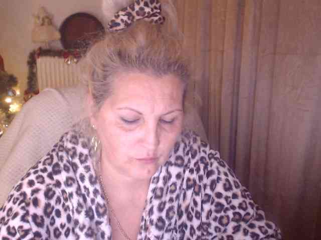 Angel_Dm_Milf webcam