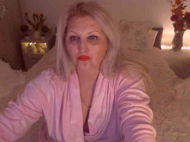 Angel_Dm_Milf webcam