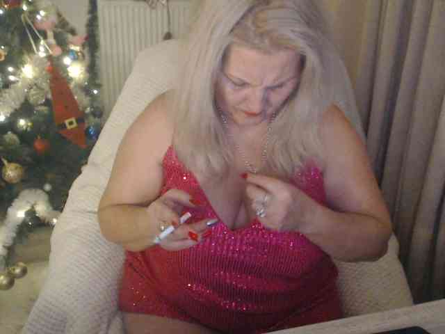 Angel_Dm_Milf webcam