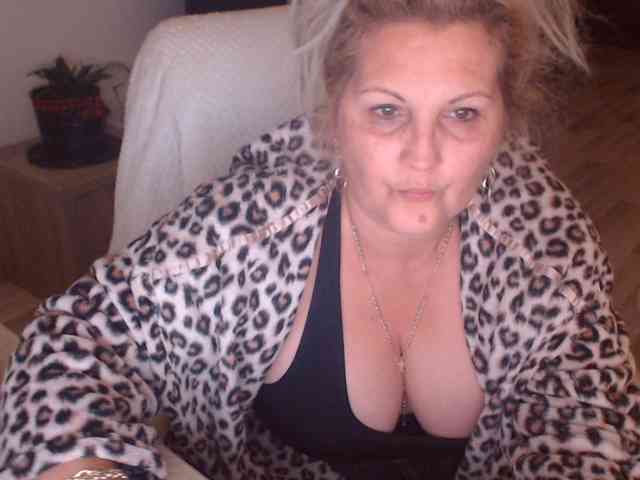 DivineBlond