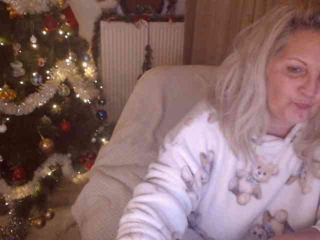 Angel_Dm_Milf webcam