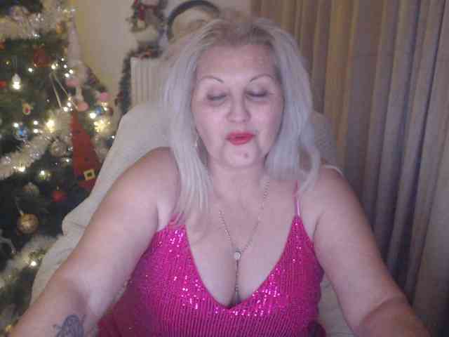 Angel_Dm_Milf webcam