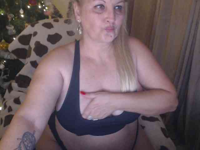 DivineBlond DivineBlond