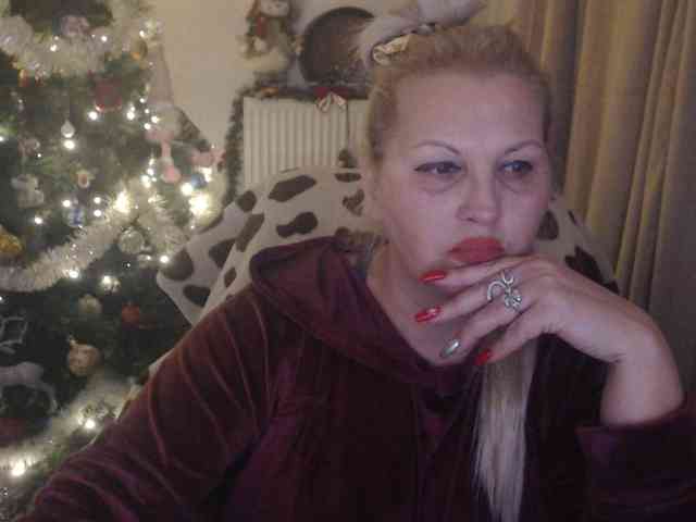 DivineBlond DivineBlond