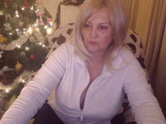 DivineBlond DivineBlond