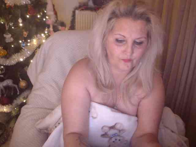 DivineBlond DivineBlond