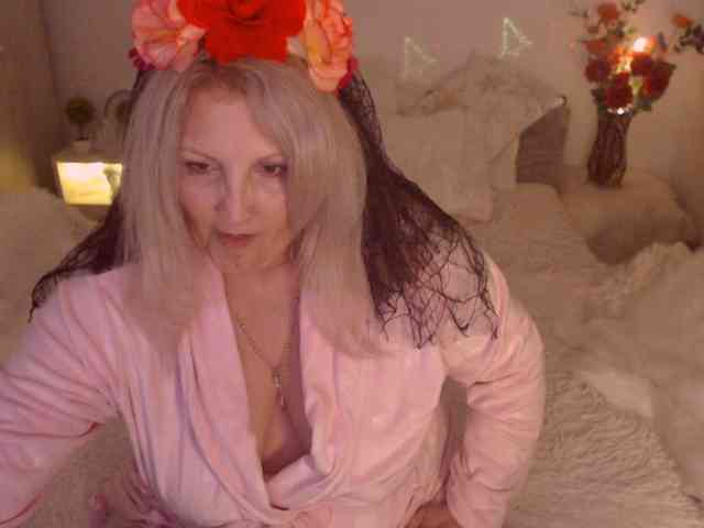 Angel_Dm_Milf webcam