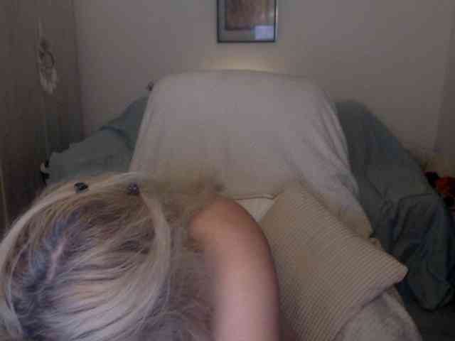 DivineBlond DivineBlond