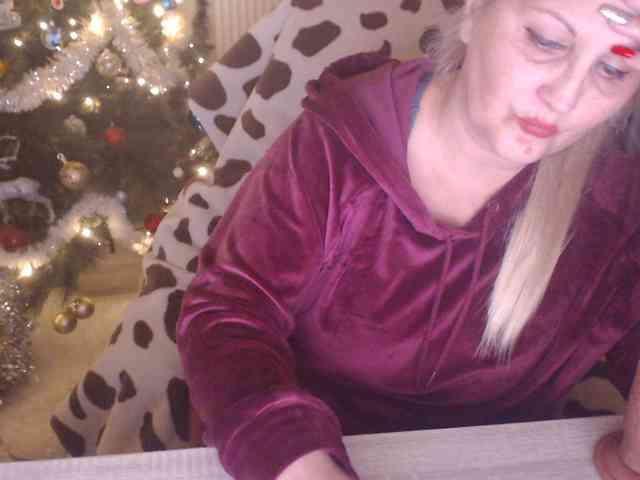 DivineBlond DivineBlond