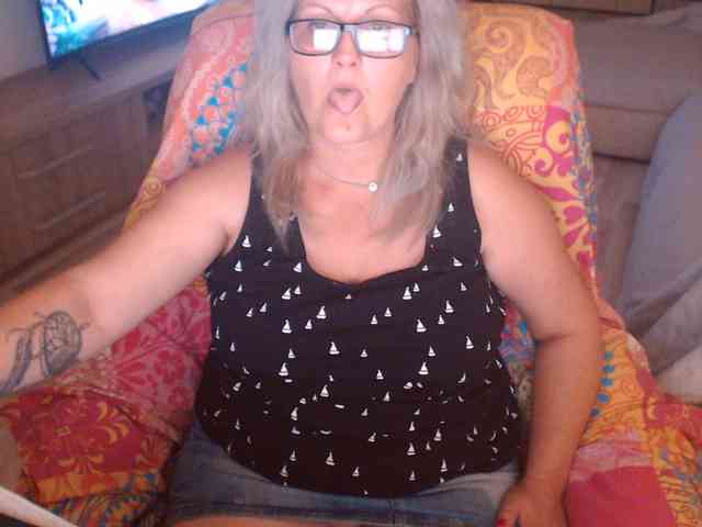 Angel_Dm_Milf webcam