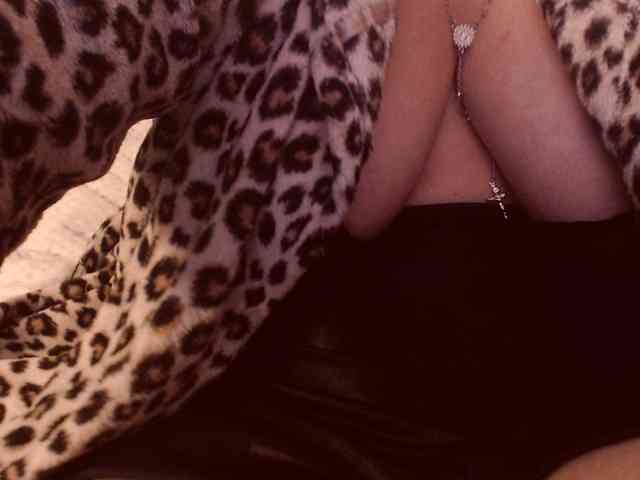 Angel_Dm_Milf webcam