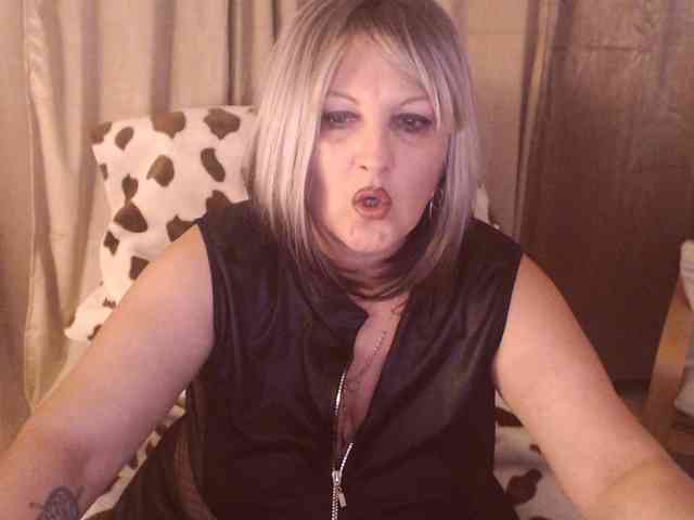 DivineBlond DivineBlond