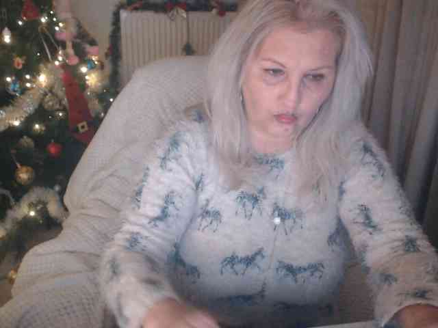 DivineBlond DivineBlond