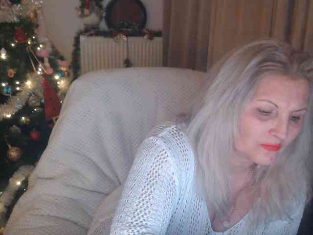 DivineBlond DivineBlond