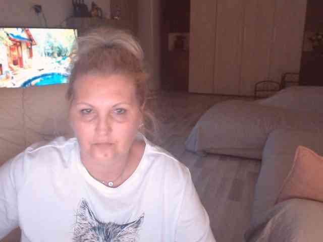 Angel_Dm_Milf webcam