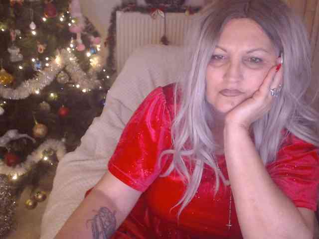 DivineBlond DivineBlond