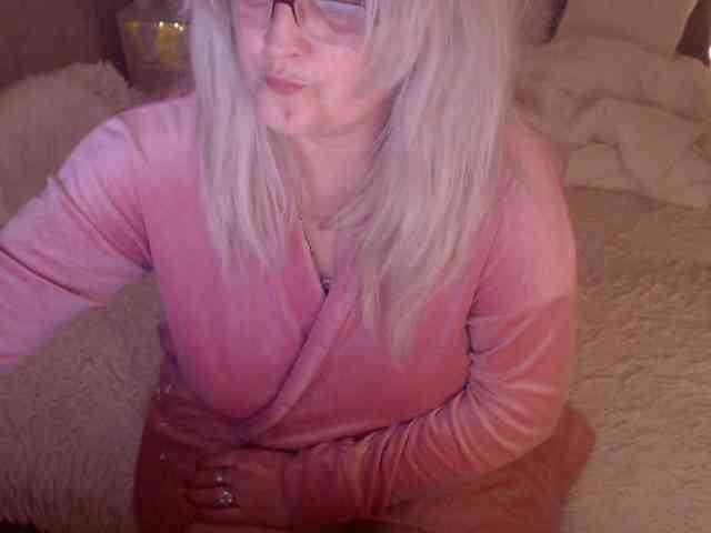 DivineBlond DivineBlond