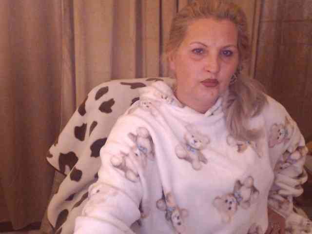 DivineBlond DivineBlond