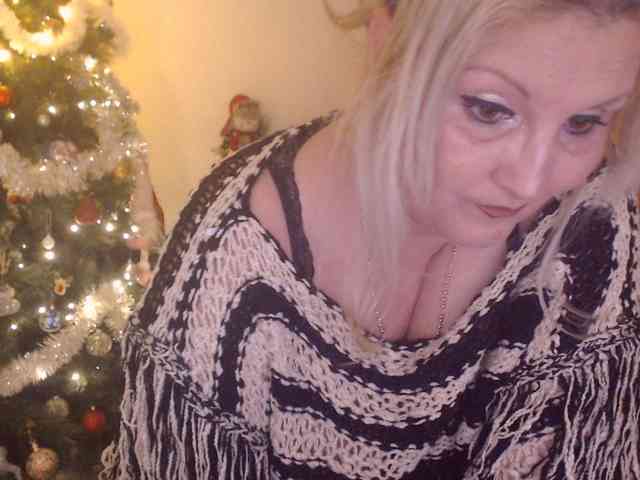 DivineBlond DivineBlond