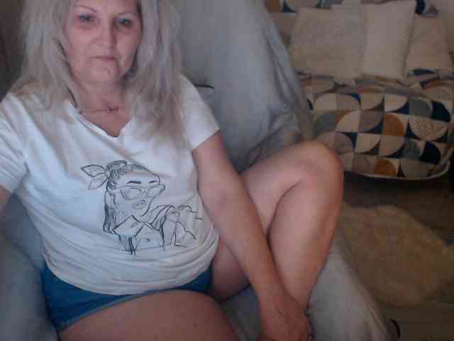 DivineBlond DivineBlond